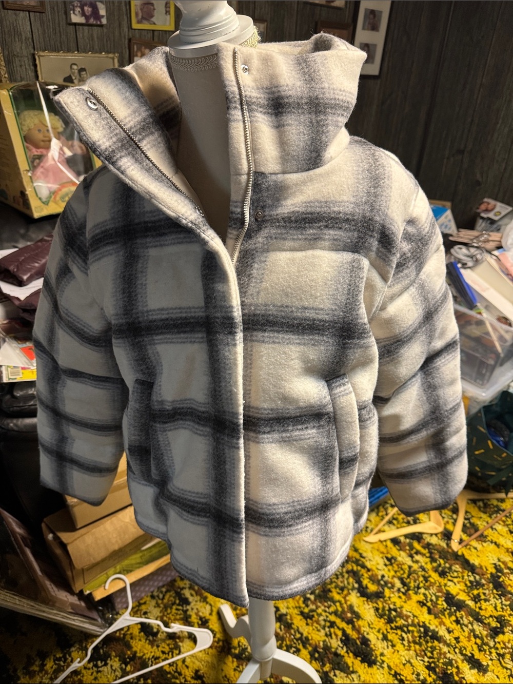 Abercrombie & Fitch Cream and Gray Plaid Hooded Puffer Jacket